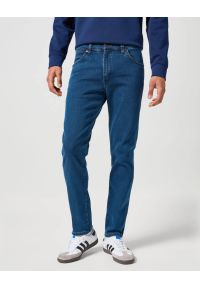 Wrangler - WRANGLER MĘSKIE SPODNIE JEANSOWE LARSTON BLUE GREY 112355025 W18S017416