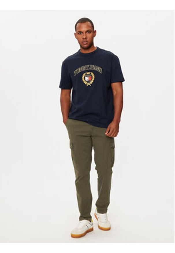 Tommy Jeans T-Shirt DM0DM19690 Granatowy Regular Fit. Kolor: niebieski. Materiał: bawełna