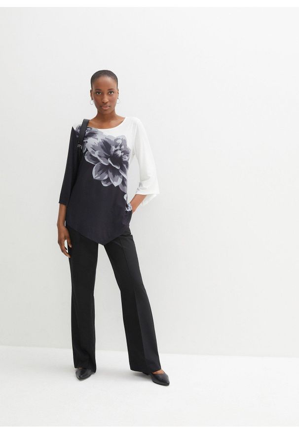 bonprix - Tunika shirtowa z nadrukiem. Kolor: czarny. Wzór: nadruk. Styl: klasyczny