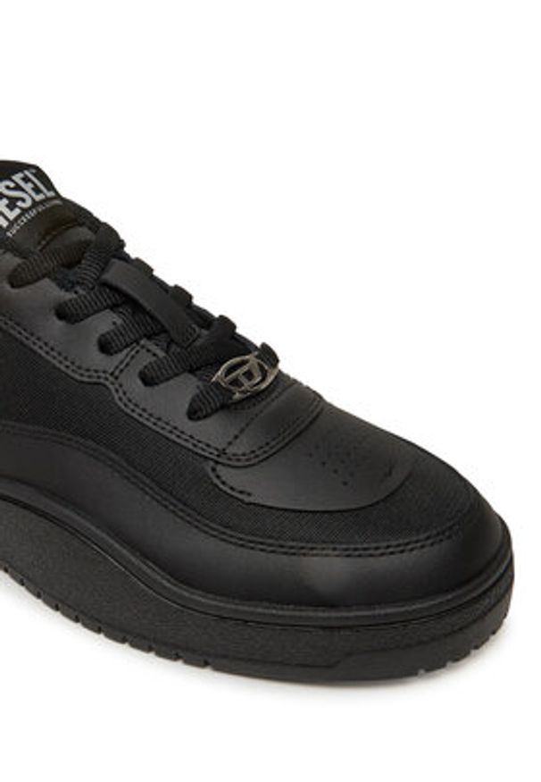 Diesel Sneakersy S-Oval Skate Low Y03511P8123 T8013 Czarny. Kolor: czarny. Materiał: skóra. Sport: skateboard