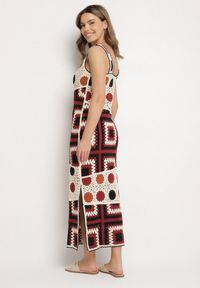 Born2be - Beżowo-Brązowa Bawełniana Sukienka Szydełkowa o Dopasowanym Kroju Atarina. Okazja: na imprezę, na co dzień. Typ kołnierza: dekolt w serek. Kolor: beżowy. Materiał: bawełna. Wzór: aplikacja. Sezon: lato. Styl: casual, elegancki, boho #2