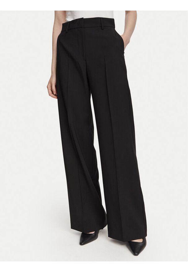 Weekend Max Mara Spodnie materiałowe Visivo 2625136061 Czarny Regular Fit. Kolor: czarny. Materiał: wełna
