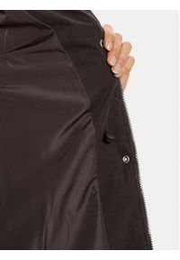 Wrangler Kurtka zimowa 112358031 Brązowy Oversize. Kolor: brązowy. Materiał: syntetyk. Sezon: zima #5