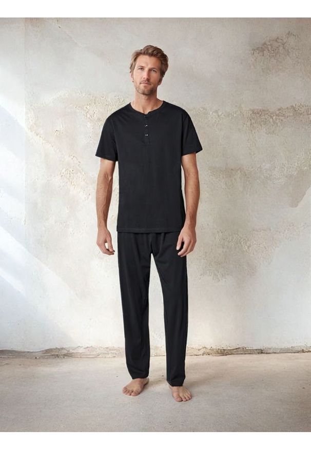 Sinsay - Piżama - czarny. Kolor: czarny. Materiał: bawełna. Długość: krótkie