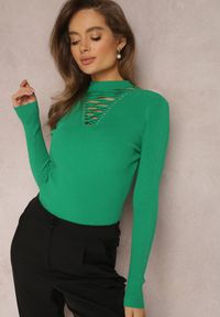 Renee - Zielony Sweter z Gorsetowym Wiązaniem na Dekolcie Clallie. Typ kołnierza: dekolt gorset. Kolor: zielony. Materiał: dzianina, prążkowany #1
