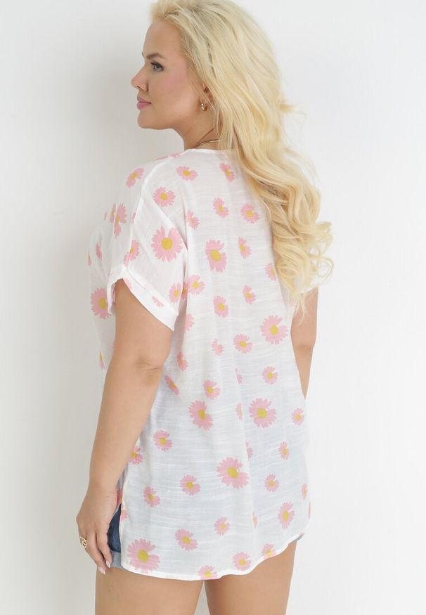 Born2be - Biało-Różowa Bluzka w Rustykalnym Stylu w Kwiaty Aldora. Kolor: biały. Materiał: materiał. Długość rękawa: krótki rękaw. Długość: krótkie. Wzór: kwiaty