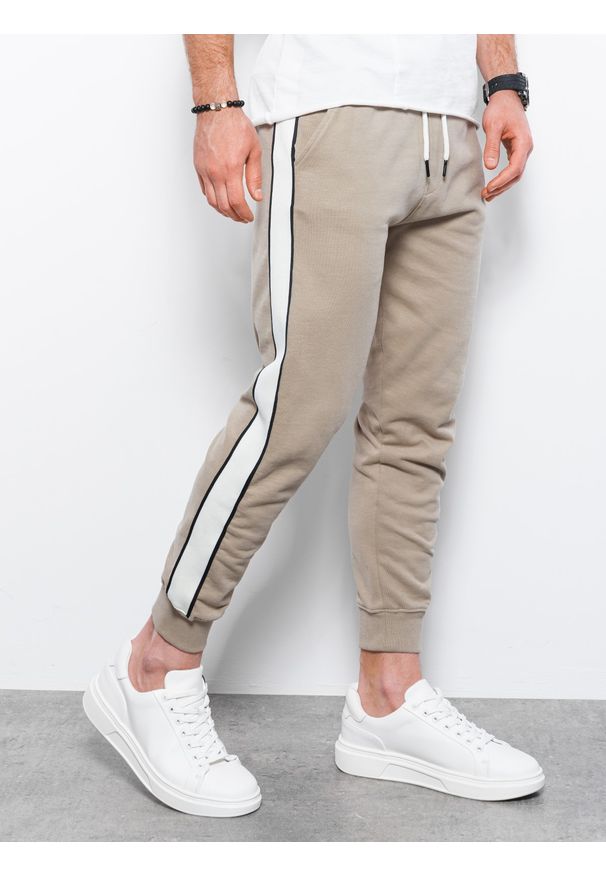 Beżowe spodnie Ombre Clothing