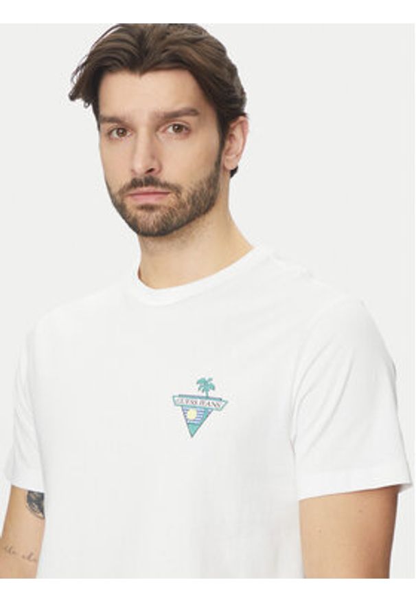 Guess Jeans T-Shirt M5GI55 K8FQ4 Biały Regular Fit. Kolor: biały. Materiał: bawełna