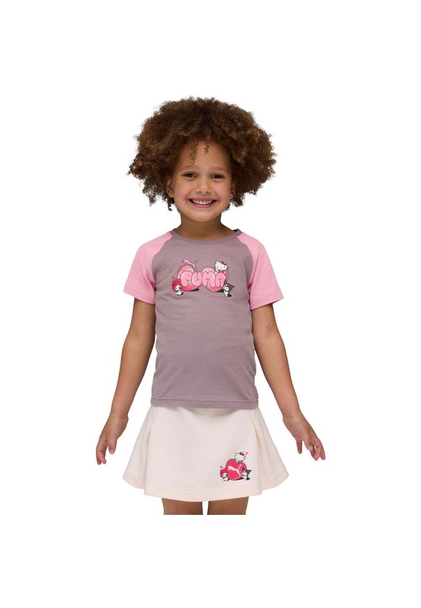 Koszulka dla dzieci Puma X Hello Kitty Friends Slim Tee Pl. Kolor: szary. Materiał: bawełna, materiał. Wzór: motyw z bajki