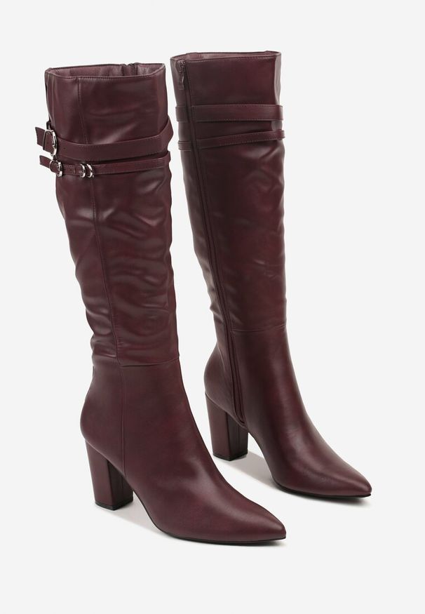 Born2be - Bordowe Eleganckie Kozaki do Kolan na Słupku Zdobione Paskami z Klamerkami Alenelle. Okazja: na co dzień. Zapięcie: pasek. Kolor: czerwony. Materiał: jeans. Wzór: aplikacja. Obcas: na słupku. Styl: elegancki