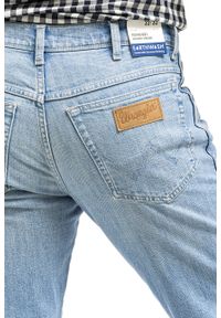 Wrangler - WRANGLER TEXAS MĘSKIE SPODNIE JEANSOWE JEANSY LOVESICK W121Y728Q 112320119. Okazja: na co dzień. Sezon: lato. Styl: klasyczny, elegancki, casual #3