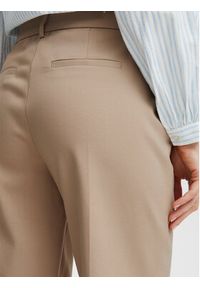 Fransa Spodnie materiałowe 20611919 Beżowy Regular Fit. Kolor: beżowy. Materiał: bawełna, syntetyk