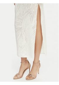 Guess Sukienka codzienna W6GKAX Z0981 Kremowy Slim Fit. Okazja: na co dzień. Kolor: kremowy. Materiał: wiskoza. Typ sukienki: proste. Styl: casual #3
