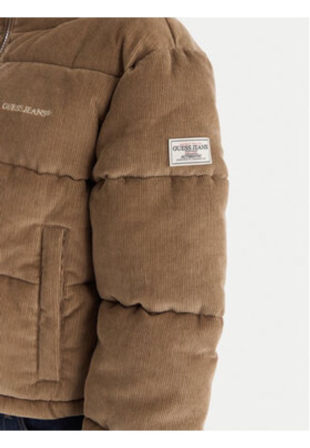 Guess Jeans Kurtka zimowa W5BL17 W2061 Beżowy Regular Fit. Kolor: beżowy. Materiał: bawełna, sztruks. Sezon: zima