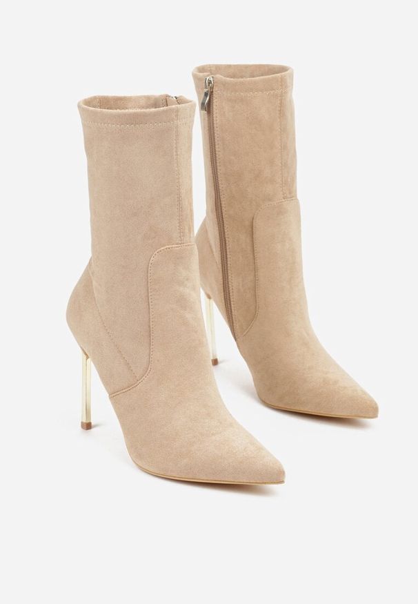 Born2be - Beżowe Botki na Szpilce z Metaliczną Ozdobą Zotila. Okazja: na co dzień. Kolor: beżowy. Materiał: jeans. Wzór: aplikacja. Obcas: na szpilce. Styl: wizytowy, casual, klasyczny, elegancki