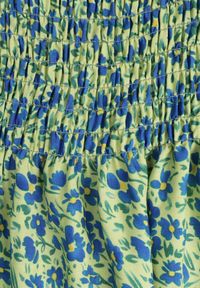 Renee - Jasnozielona Sukienka z Bawełny na Cienkich Ramiączkach z Gumką w Talii Tessinia. Okazja: na co dzień. Typ kołnierza: dekolt w łódkę. Kolor: zielony. Materiał: bawełna. Długość rękawa: na ramiączkach. Typ sukienki: proste. Styl: casual, elegancki, klasyczny, wakacyjny #4