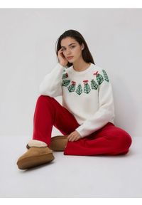 Reserved - Sweter ze świątecznym wzorem - złamana biel. Materiał: wełna, dzianina. Styl: wizytowy #1