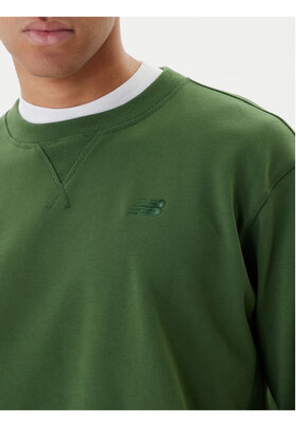 New Balance Bluza MT41506 Zielony Relaxed Fit. Kolor: zielony. Materiał: bawełna