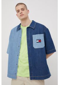 Tommy Jeans koszula jeansowa DM0DM13350.PPYY męska relaxed z kołnierzykiem klasycznym. Typ kołnierza: kołnierzyk klasyczny. Kolor: niebieski. Materiał: bawełna, denim. Długość rękawa: krótki rękaw. Długość: krótkie. Styl: klasyczny #1