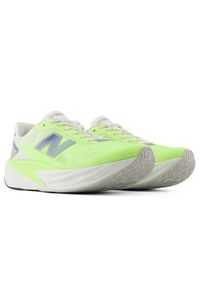 Buty męskie New Balance FuelCell Rebel v5 MFCX6KQ – zielone. Kolor: zielony. Materiał: guma, syntetyk, materiał. Szerokość cholewki: normalna. Wzór: geometria. Sport: fitness, bieganie #6