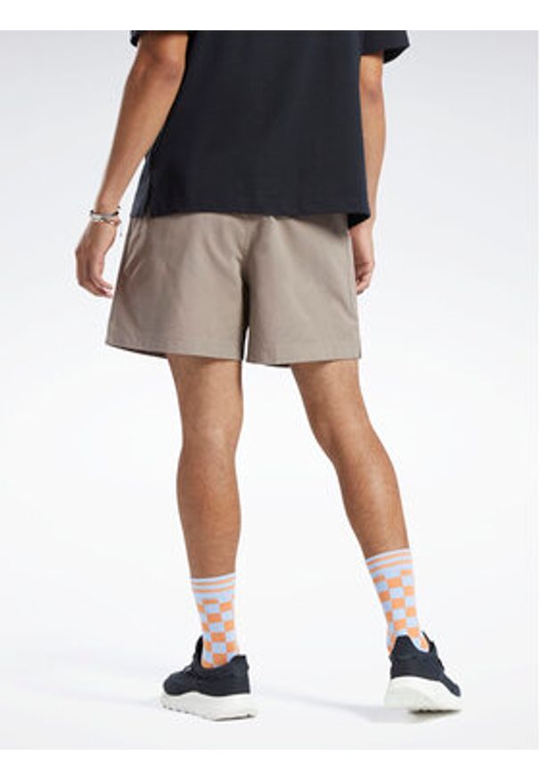 Reebok Szorty sportowe Classics Skateboard Shorts HT8174 Brązowy. Kolor: brązowy. Materiał: bawełna. Styl: sportowy. Sport: skateboard