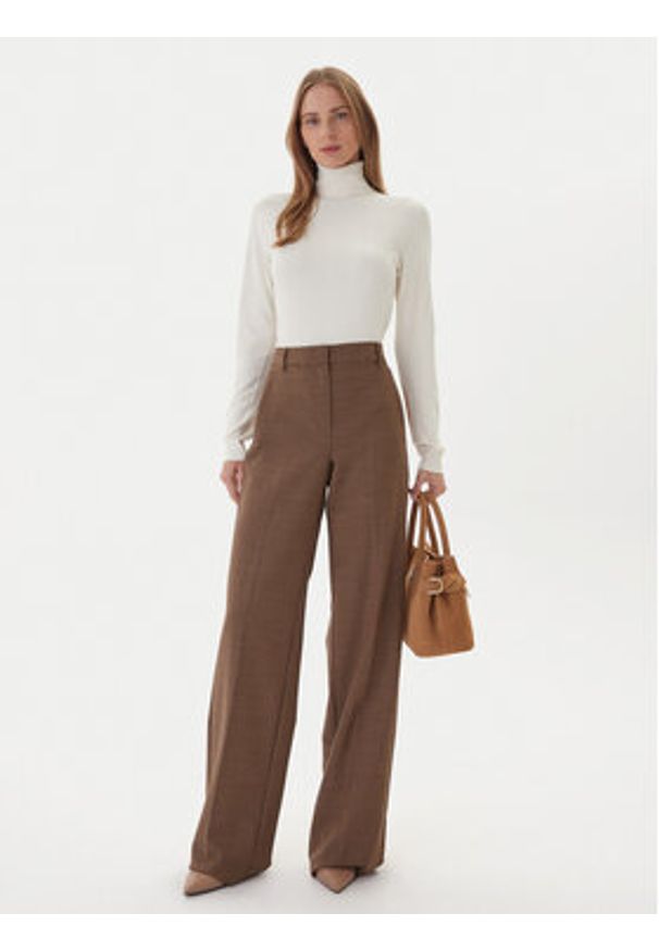 Kontatto Golf 3M0824C Écru Regular Fit. Typ kołnierza: golf. Materiał: wiskoza