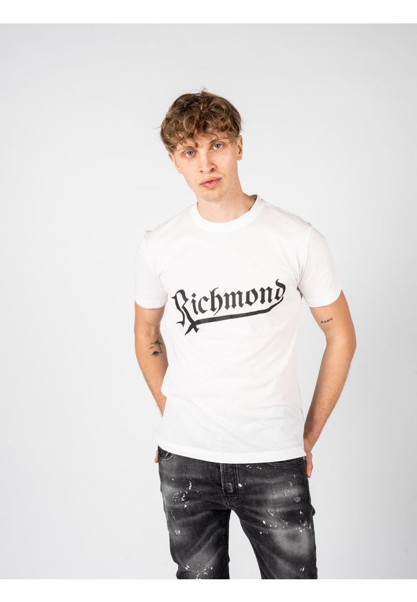 John Richmond T-Shirt | RMA22091TS | Mężczyzna | Biały. Okazja: na co dzień. Kolor: biały. Materiał: bawełna. Długość rękawa: krótki rękaw. Długość: krótkie. Wzór: nadruk. Styl: casual