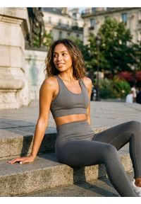 Sinsay - Legginsy z wysokim stanem o dopasowanym kroju - szary. Stan: podwyższony. Kolor: szary #1