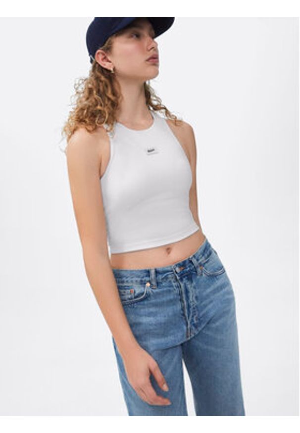 Sprandi Top SP22-TPD101 Biały Slim Fit. Kolor: biały. Materiał: syntetyk