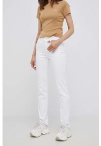 Levi's® - Levi's jeansy 724 damskie high waist. Okazja: na spotkanie biznesowe. Stan: podwyższony. Kolor: biały. Styl: biznesowy #1