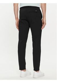 Calvin Klein Spodnie materiałowe K10K113647 Czarny Comfort Fit. Kolor: czarny. Materiał: syntetyk