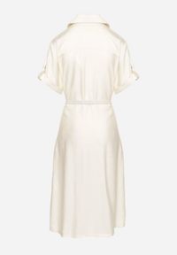 Born2be - Biała Wiskozowa Sukienka o Koszulowym Kroju z Paskiem Nelavyn. Okazja: do pracy, na co dzień. Kolor: biały. Materiał: wiskoza. Długość rękawa: krótki rękaw. Typ sukienki: koszulowe. Styl: elegancki, casual #4