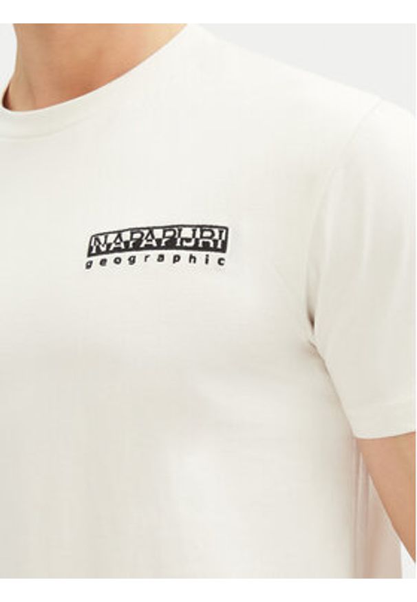 Napapijri T-Shirt S-Vignoni Back SS NP0A4ILXN1A1 Biały Regular Fit. Kolor: biały. Materiał: bawełna