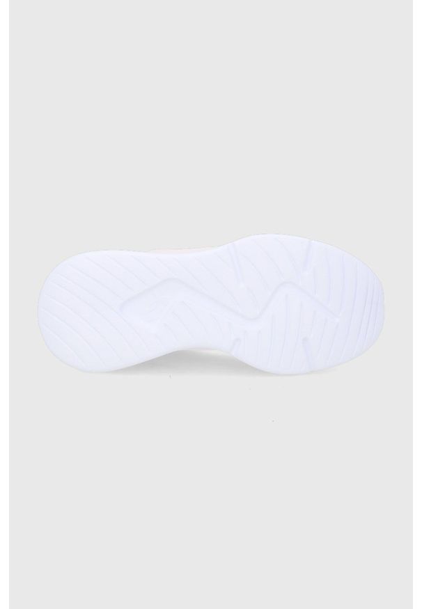 Under Armour - Buty Essential. Nosek buta: okrągły. Zapięcie: sznurówki. Kolor: różowy. Materiał: guma