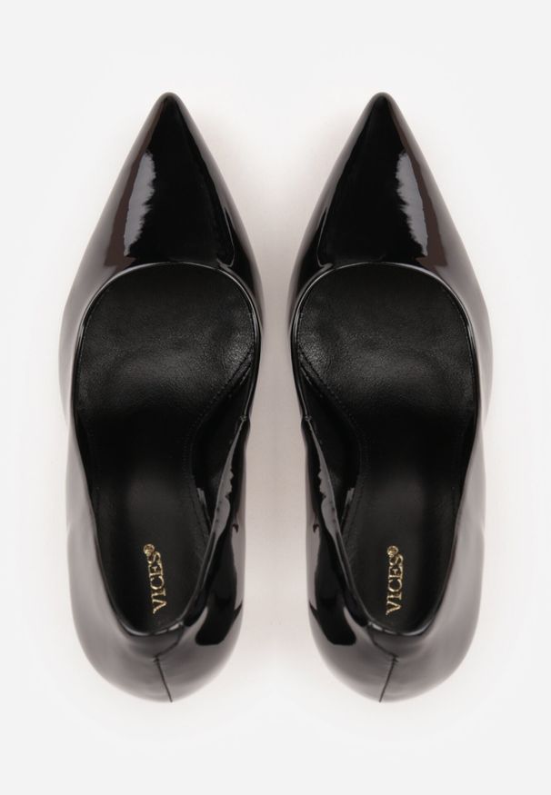 Born2be - Czarne Klasyczne Szpilki VICES z Lakierowanym Połyskiem Divenia. Okazja: na co dzień, na randkę, na wesele, na ślub cywilny. Kolor: czarny. Materiał: lakier. Obcas: na szpilce. Styl: klasyczny