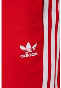 adidas Originals szorty kąpielowe kolor czerwony. Kolor: czerwony. Materiał: materiał