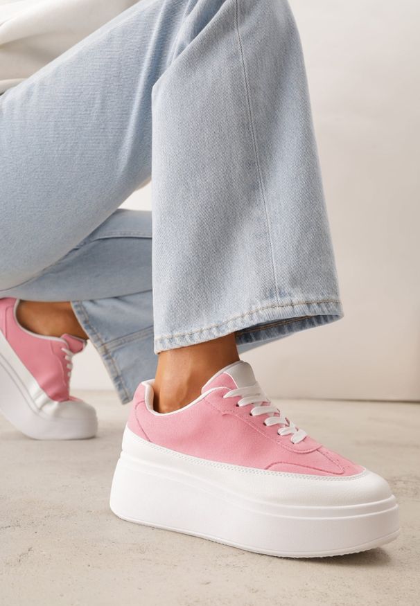 Renee - Różowe Sneakersy VICES na Platformie z Ozdobnym Noskiem Attis. Nosek buta: okrągły. Zapięcie: sznurówki. Kolor: różowy. Materiał: skóra, zamsz. Obcas: na platformie. Wysokość obcasa: średni