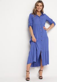 Born2be - Niebieska Rozkloszowana Sukienka Maxi z Bawełny w Koszulowym Stylu Onecca. Okazja: na co dzień. Kolor: niebieski. Materiał: bawełna. Wzór: aplikacja. Typ sukienki: koszulowe. Styl: casual. Długość: maxi #5