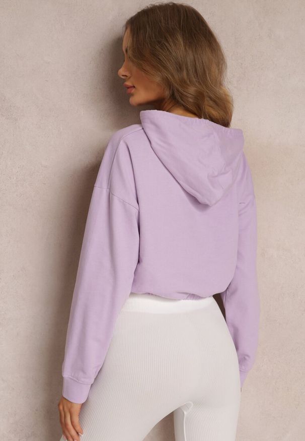 Renee - Fioletowa Bluza z Kapturem Pyrhano. Typ kołnierza: kaptur. Kolor: fioletowy. Materiał: jeans, tkanina. Długość rękawa: długi rękaw. Długość: krótkie. Styl: elegancki