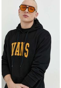 Vans bluza bawełniana męska kolor czarny z kapturem z nadrukiem. Typ kołnierza: kaptur. Kolor: czarny. Materiał: bawełna. Wzór: nadruk #1