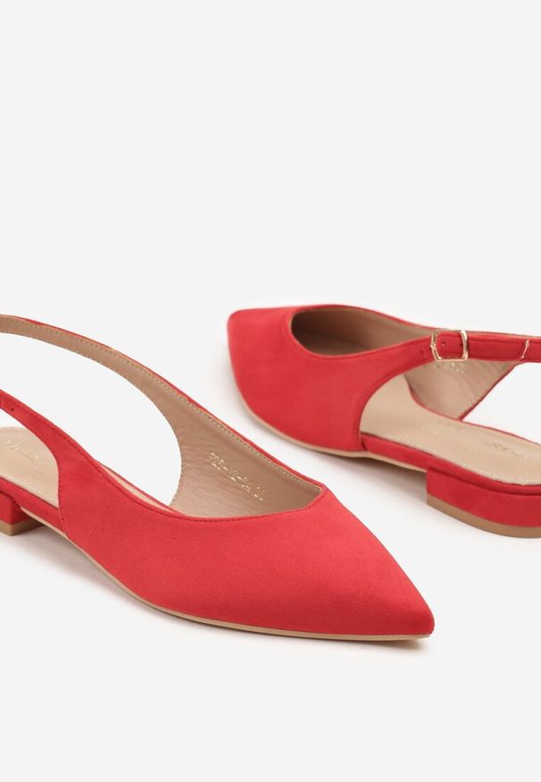 Renee - Czerwone Sandały Slingback Vices z Wkładką ze Skóry Naturalnej Annisae. Okazja: na spotkanie biznesowe. Zapięcie: sprzączka. Kolor: czerwony. Materiał: skóra. Obcas: na obcasie. Styl: biznesowy, klasyczny, elegancki. Wysokość obcasa: niski