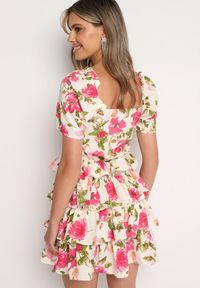 Born2be - Beżowo-Różowa Sukienka z Bufiastymi Rękawami i Falbanami Ceragia. Okazja: na wesele, na randkę, na ślub cywilny. Kolor: beżowy. Wzór: kwiaty. Styl: klasyczny, elegancki #7