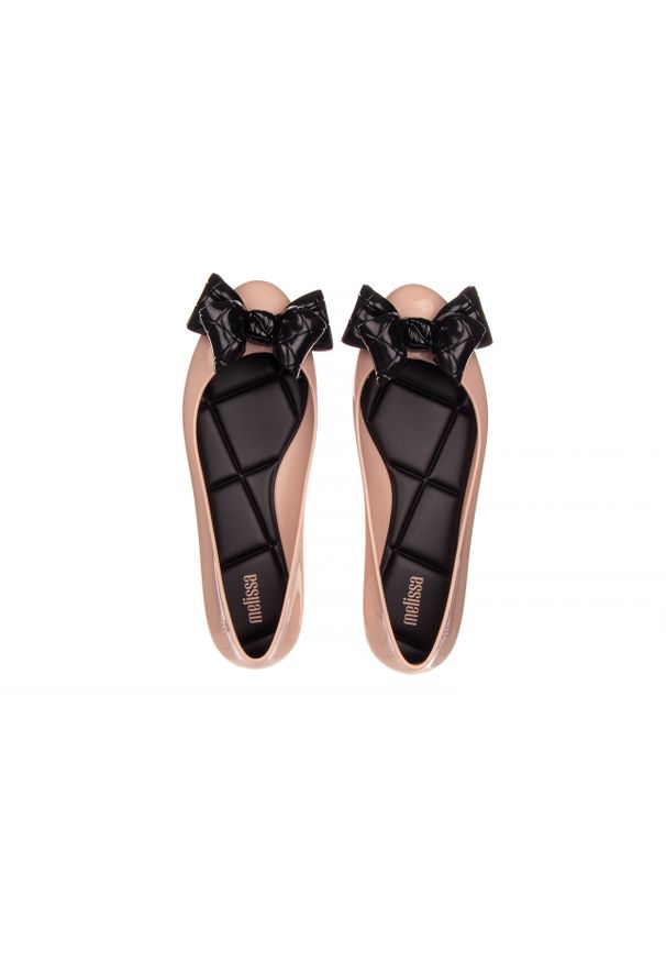 melissa - Baleriny Melissa Sweet Love IV AD Pink Black 010371, Róż, Guma. Kolor: różowy. Materiał: tworzywo sztuczne. Szerokość cholewki: normalna. Wzór: aplikacja