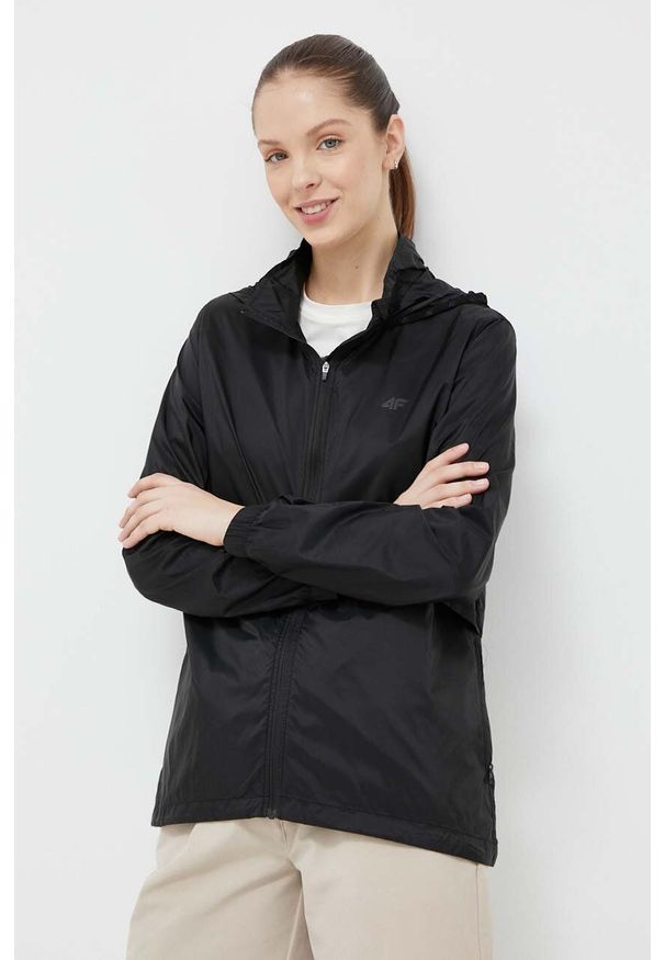 4f - 4F kurtka do biegania kolor czarny. Typ kołnierza: kaptur. Kolor: czarny. Materiał: materiał