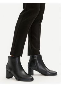 Clarks Botki Freva55 Zip 261747974 Czarny. Kolor: czarny. Materiał: skóra #3