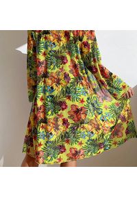 Intica - Bikini z narzutką na plażę z kwiecistym wzorem Olesya. Kolor: wielokolorowy. Materiał: materiał. Wzór: aplikacja #4