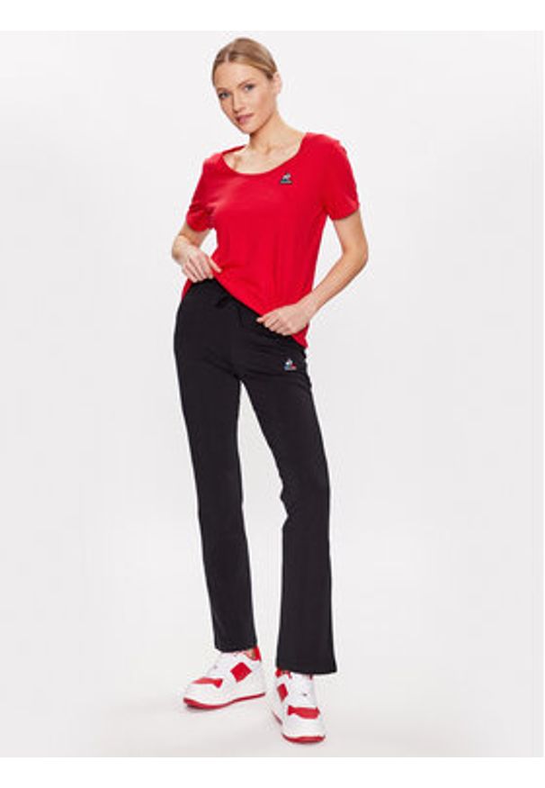 Le Coq Sportif Spodnie dresowe 2310037 Czarny Regular Fit. Kolor: czarny. Materiał: bawełna