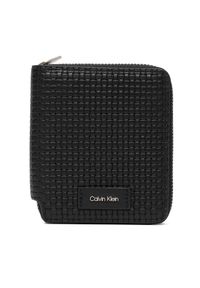 Calvin Klein Portfel Embossed Woven Zip Billfold LV04D1112G Czarny. Kolor: czarny. Materiał: skóra #1