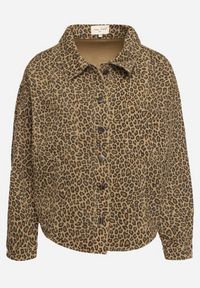 Born2be - Brązowa Kurtka Jeansowa w Drobne Cętki o Koszulowym Kroju Cesisia. Okazja: na co dzień, do pracy. Kolor: brązowy. Materiał: jeans. Długość rękawa: długi rękaw. Długość: długie. Styl: casual, elegancki, klasyczny #5