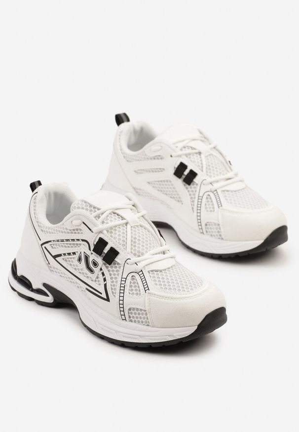 Born2be - Białe Sneakersy z Geometrycznym Wzorem Froloti. Okazja: na co dzień. Zapięcie: sznurówki. Kolor: biały. Materiał: jeans. Wzór: geometria